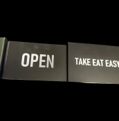 Tabliczka przesuwna od wewnątrz szyby