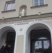 logo napisy na elewacje ze stali aluminium plexi